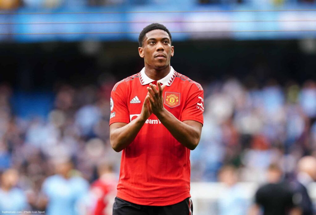 anthony martial depart manchester united 2 1