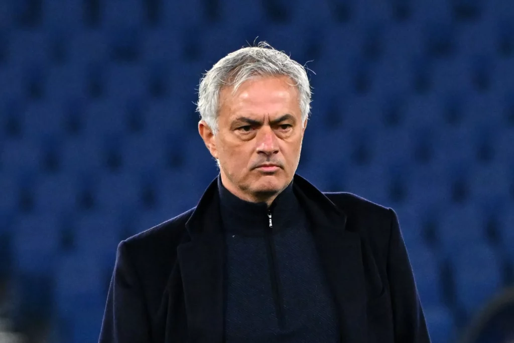 José Mourinho nouvel entraîneur de Fenerbahçe