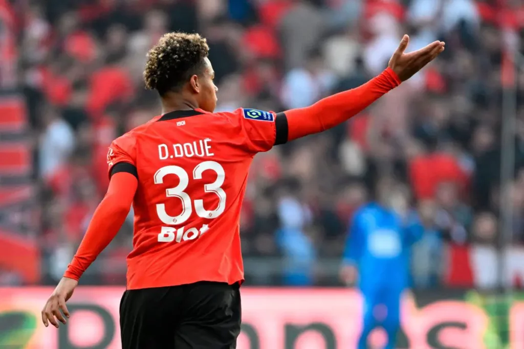 Bayern Munich offre pour Désiré Doué