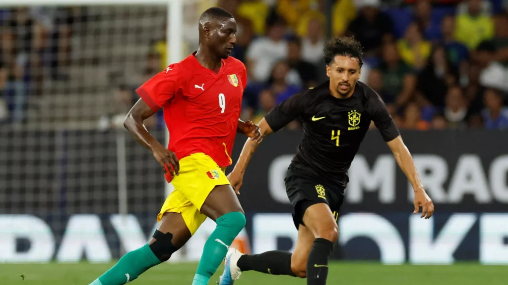 Serhou Guirassy lors d'un match avec la Guinée