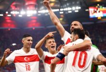L'équipe de Turquie célèbre leur qualification pour les quarts de finale de l'Euro 2024