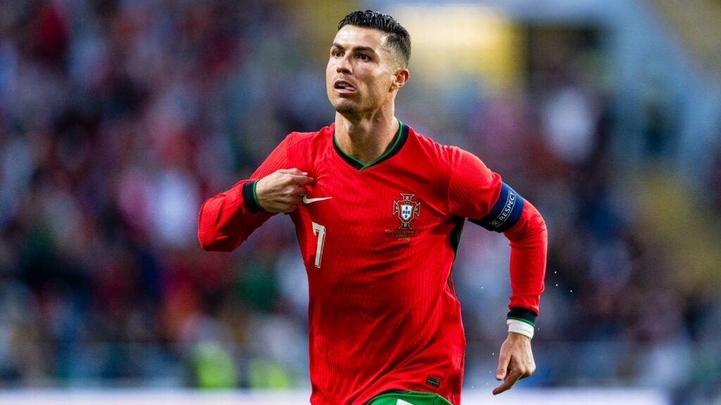 Cristiano Ronaldo continue avec l'équipe du Portugal à 39 ans