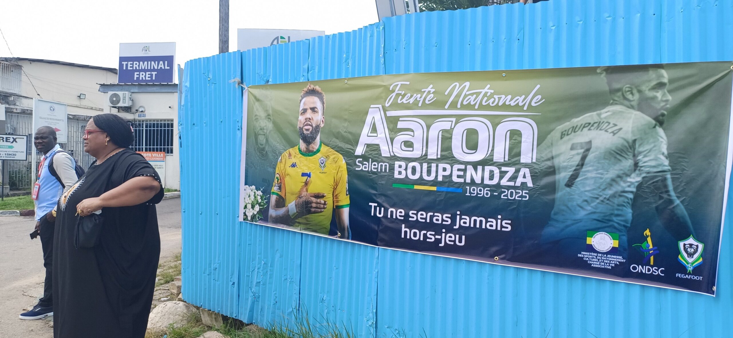 La dépouille d’Aaron Boupendza est arrivée à Libreville ce lundi 26 mai 2025