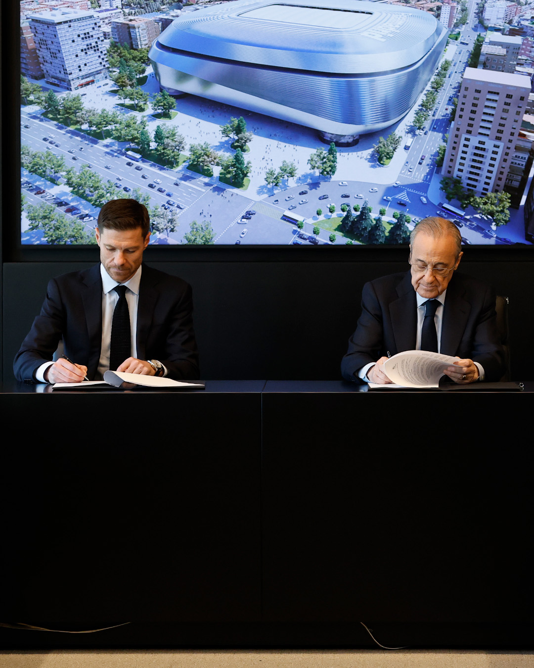 Xabi Alonso entraîneur du Real Madrid pendant sa conférence de presse