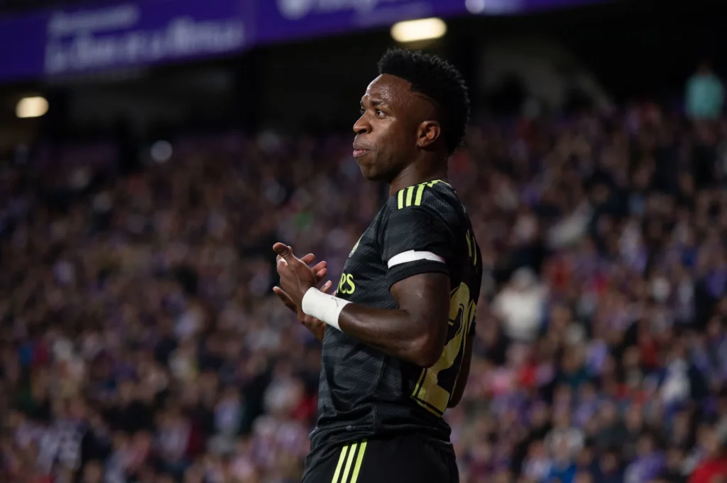 Vinicius Jr libéré gratuitement par le Real Madrid, avenir incertain