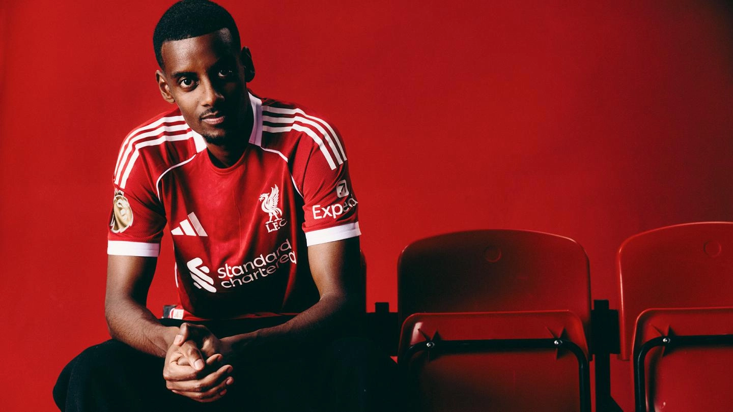Alexander Isak signe à Liverpool pour un transfert record en Premier League