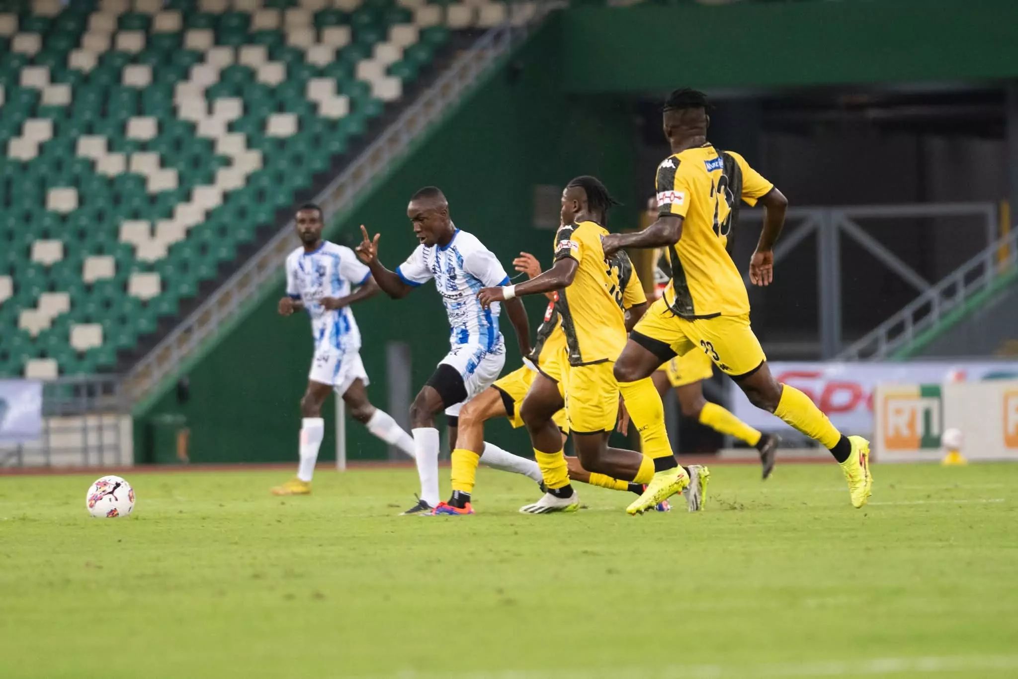 Résultats 4e journée Ligue 1 LONACI 2025-2026 avec Stella Club leader