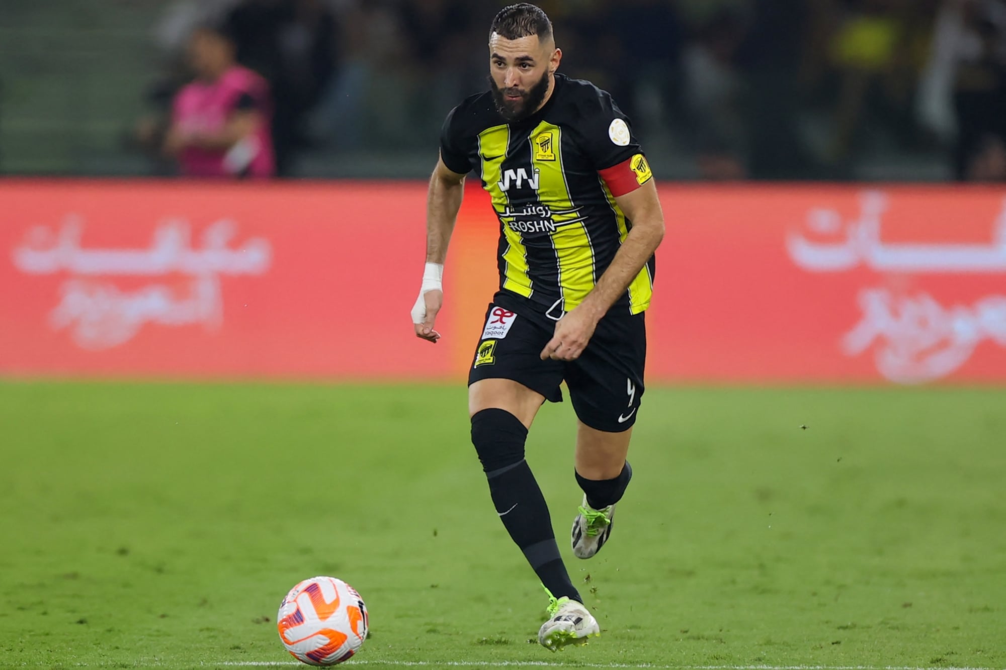 Karim Benzema, visé par Fenerbahçe, pourrait faire un retour retentissant en Europe cet hiver.