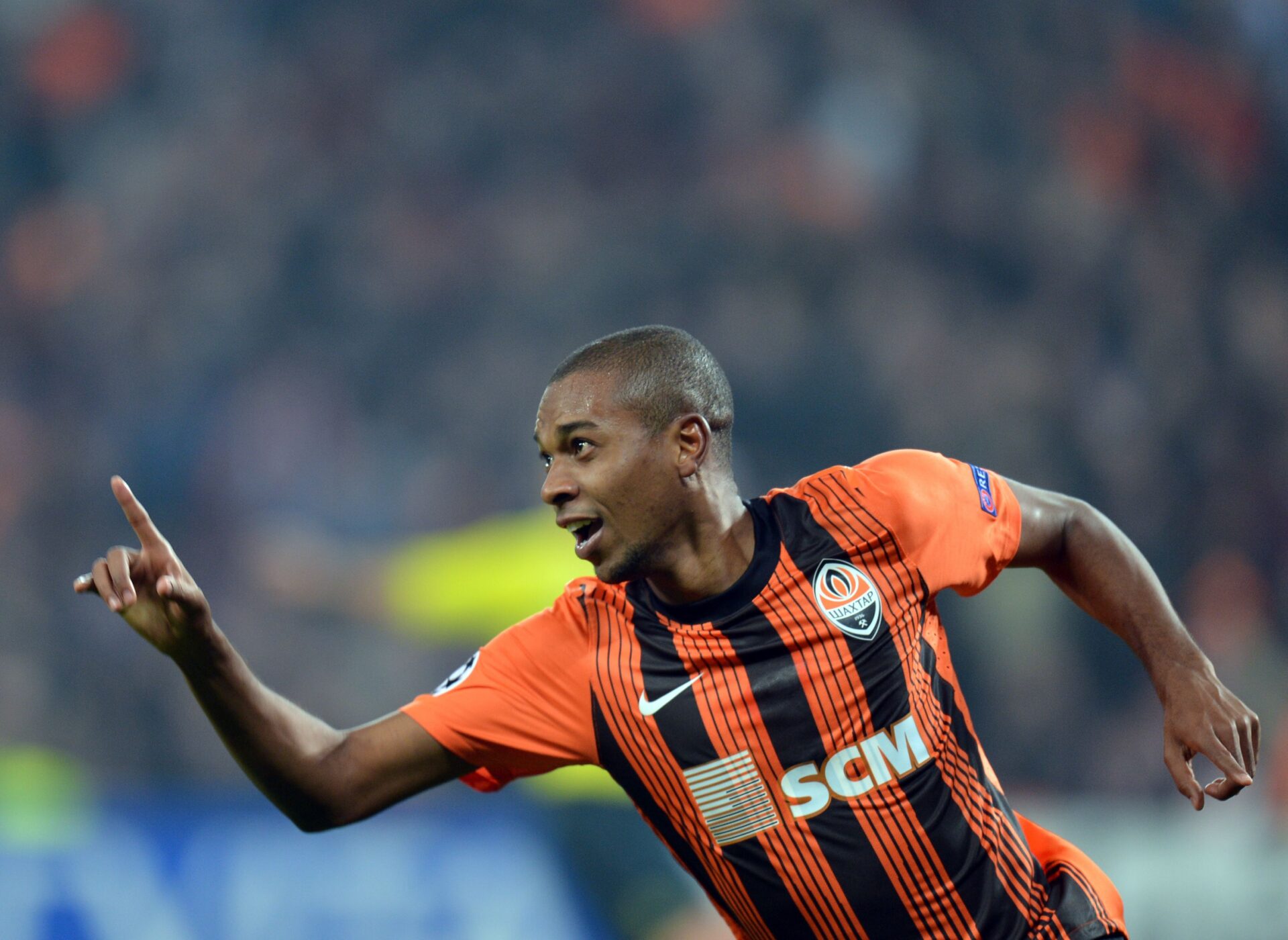 Fernandinho met fin à une carrière riche de 30 titres