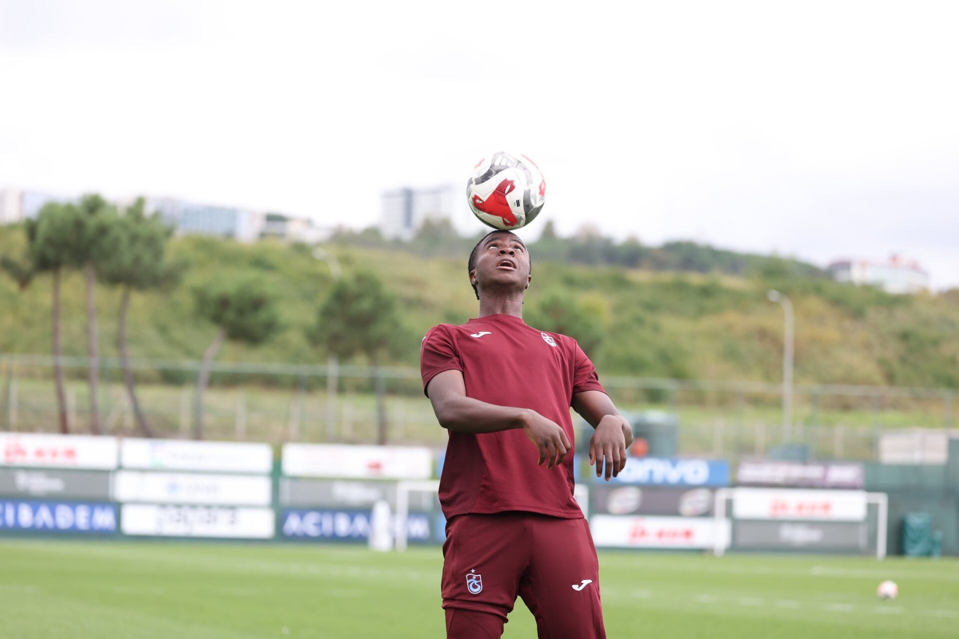 Christ Inao Oulaï ciblé par Manchester United pour 35 M€