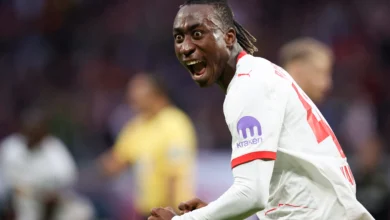 Yan Diomandé, l’ailier ivoirien du RB Leipzig, au centre d’un duel entre Tottenham, Liverpool et le FC Barcelone.