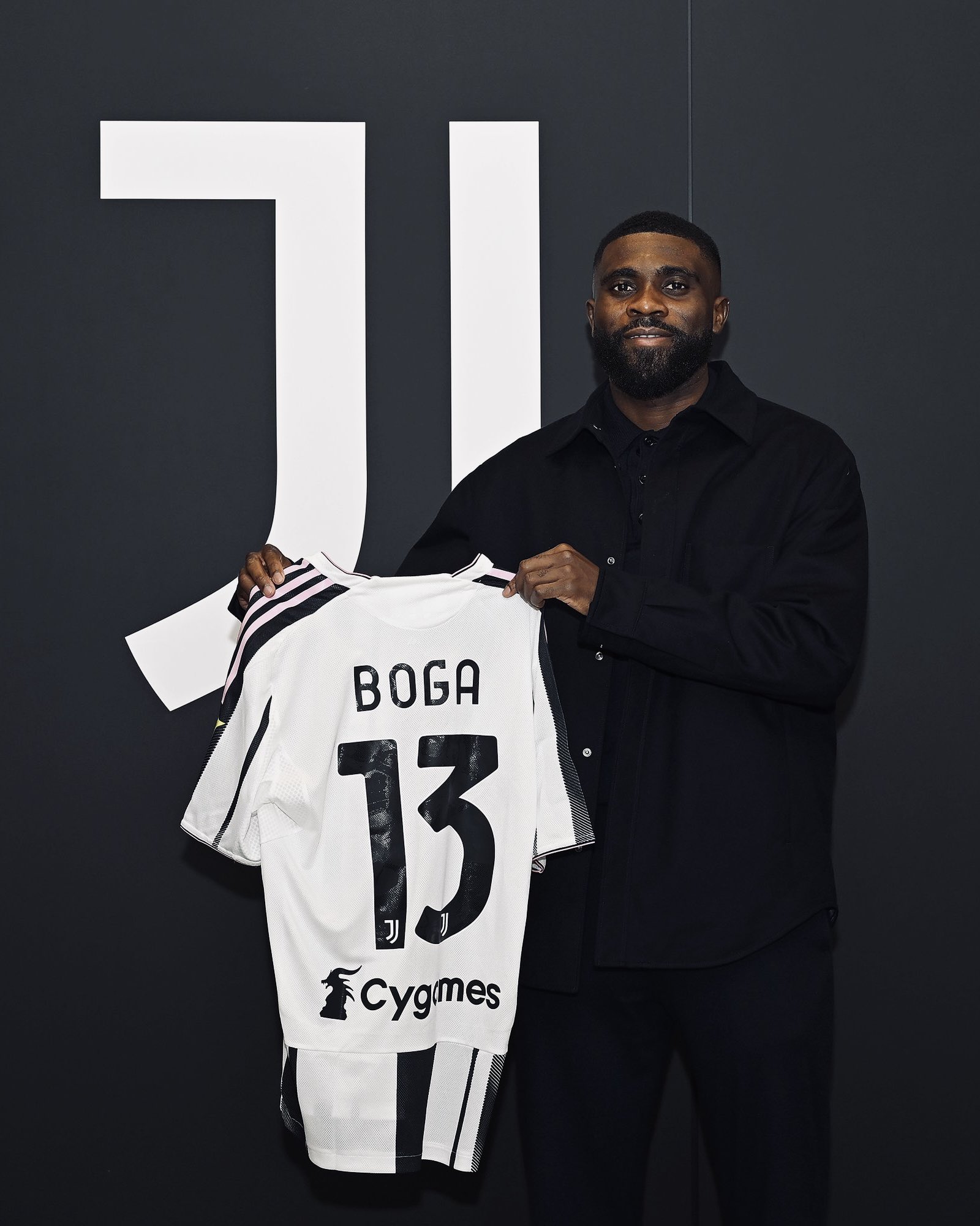 Juventus Jérémie Boga lors de sa présentation officielle
