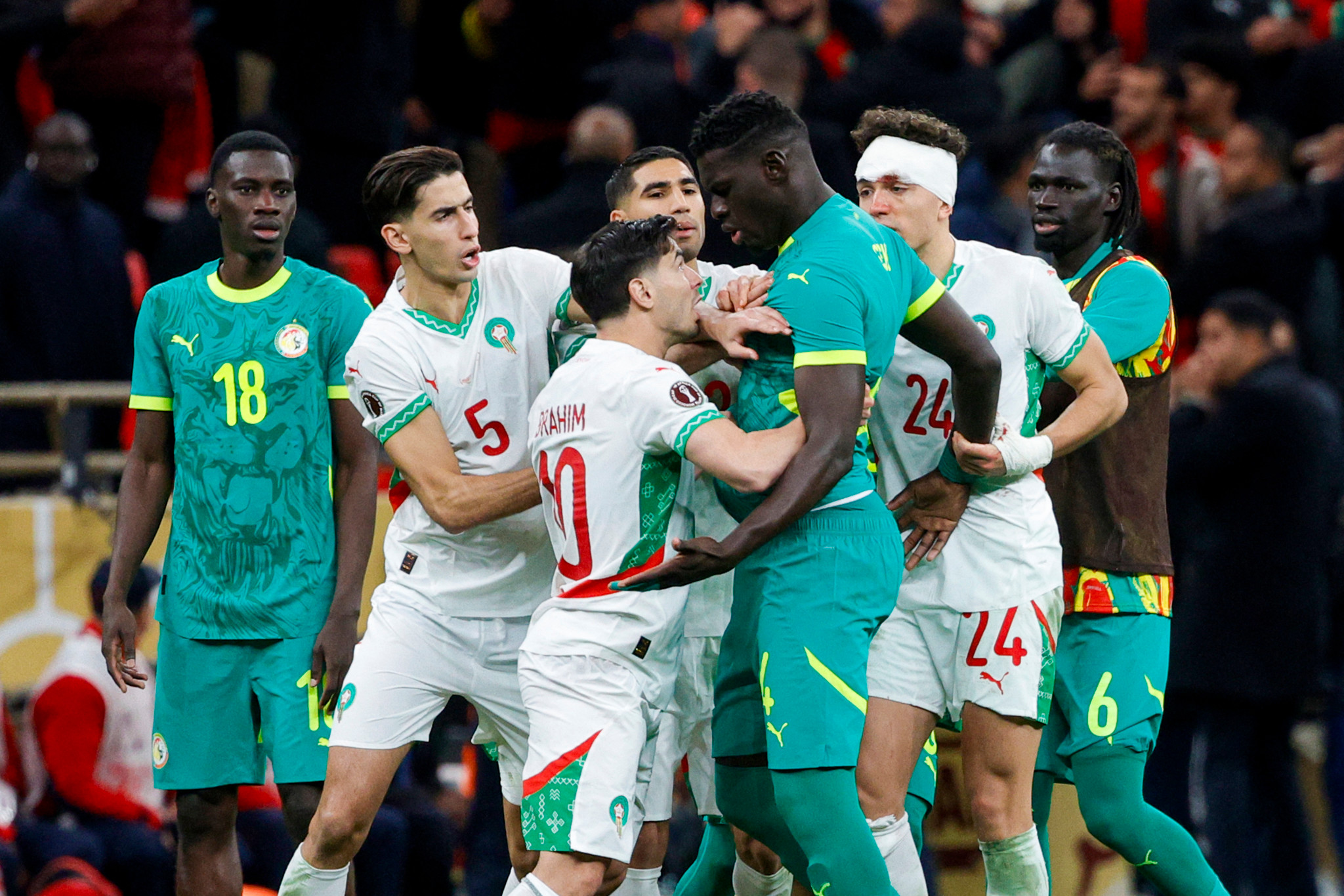 CAN 2025 Maroc vs Sénégal finale polémique CAF