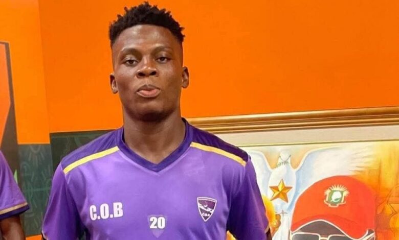 Emmanuel Digbeu Micoly capitaine du CO Bouaflé avant un match de Ligue 2