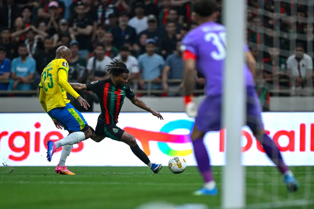 Les joueurs de Mamelodi Sundowns célèbrent leur victoire en Ligue des Champions CAF contre l’AS FAR Rabat