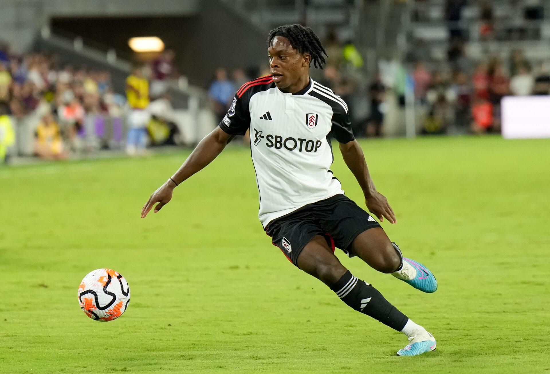Martial Godo pourrait effectuer son retour en Angleterre si Fulham concrétise son intérêt.