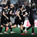 Sturm Graz – OM : Oumar Diakité célèbre son but avec ses coéquipiers