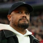 Vincent Kompany, entraîneur du Bayern Munich, dans les tribunes du stade