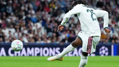 Yan Diomandé déclenche une frappe avec le Real Madrid en Ligue des champions au Bernabéu